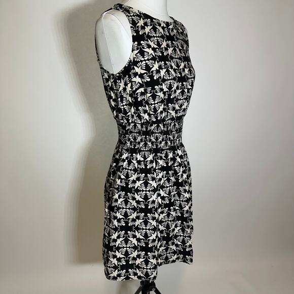 NWT Universal Thread Black/Cream Floral Smocked Waist Sundress Womens Size Small - Picture 4 of 12